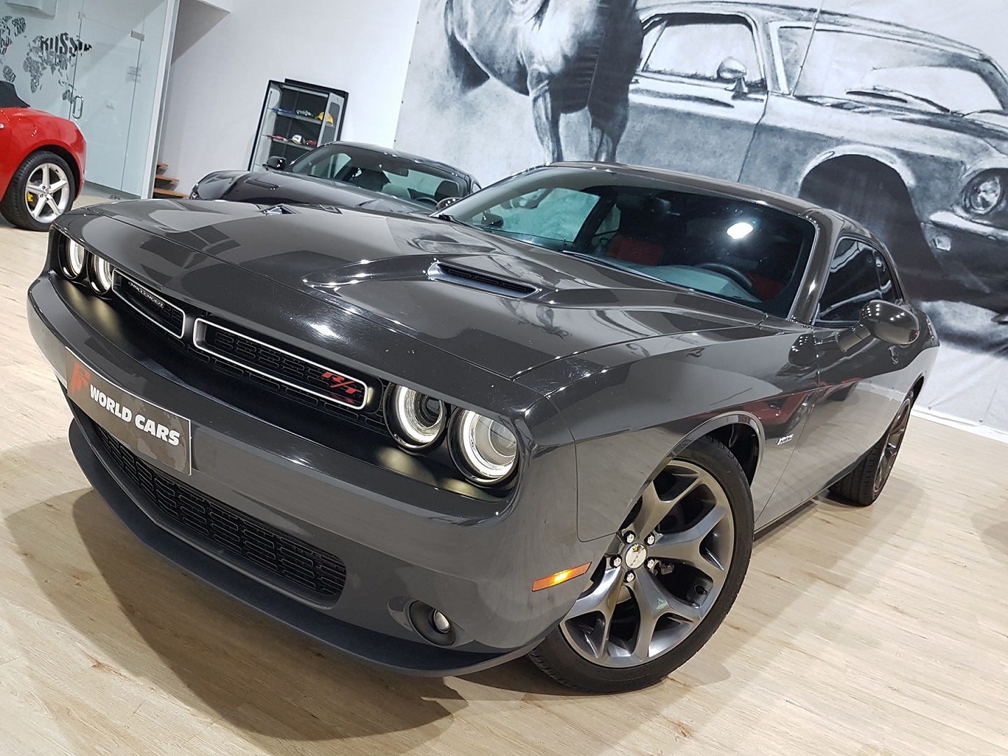 Dodge challenger 5 дверный